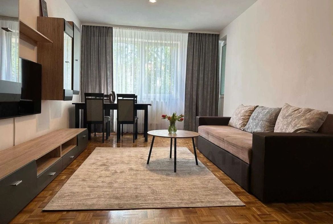 Apartament modern 2 camere etaj 1 balcon 6mp în Cartierul Ștrand I