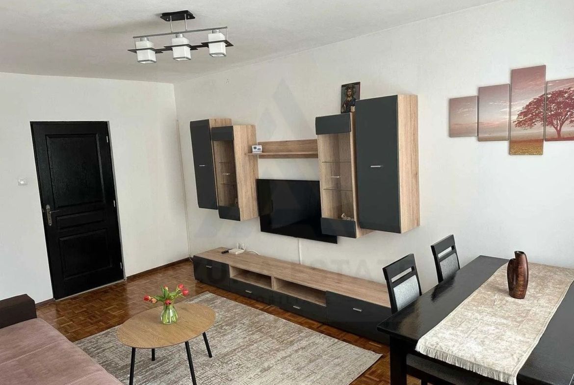 Apartament modern 2 camere etaj 1 balcon 6mp în Cartierul Ștrand I