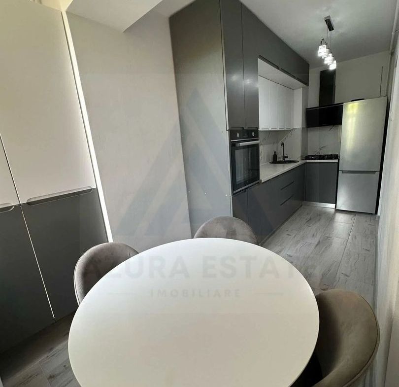 Apartament modern 2 camere etaj 1 balcon 6mp în Cartierul Ștrand I