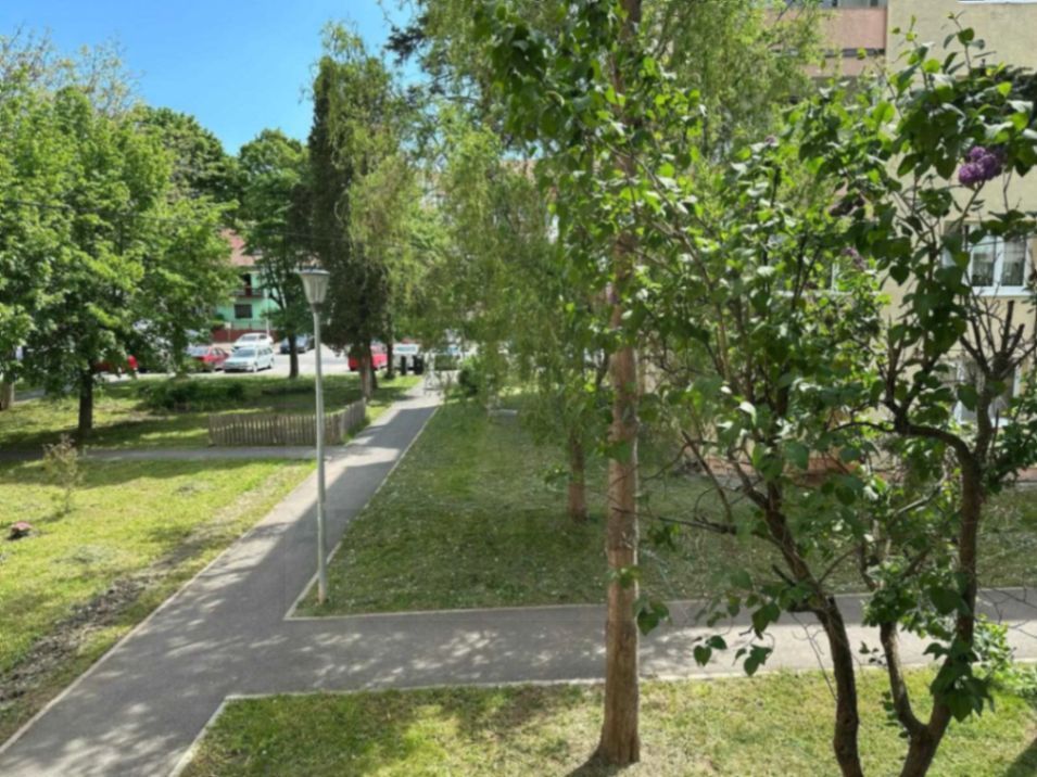 Apartament modern 2 camere etaj 1 balcon 6mp în Cartierul Ștrand I