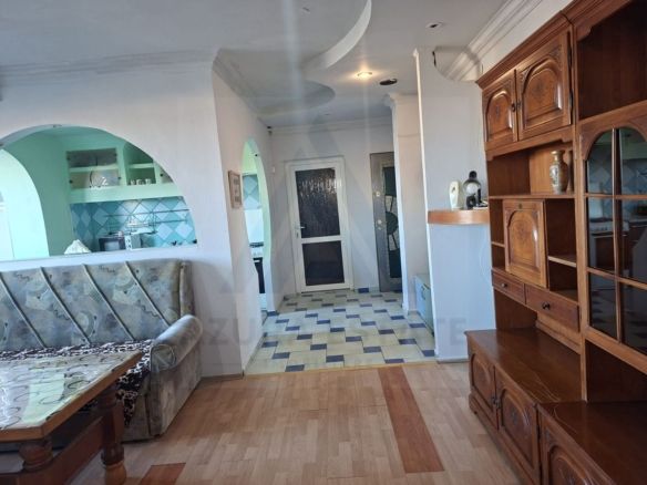Apartament 3 camere 72 mp utili etaj 2 si balcon in Terezian