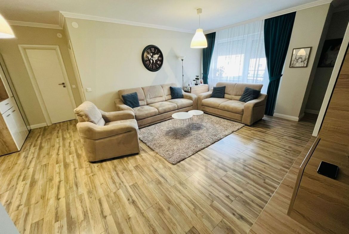 Apartament 3 camere 2 bai 2 balcoane si parcare subterana in Turnisor