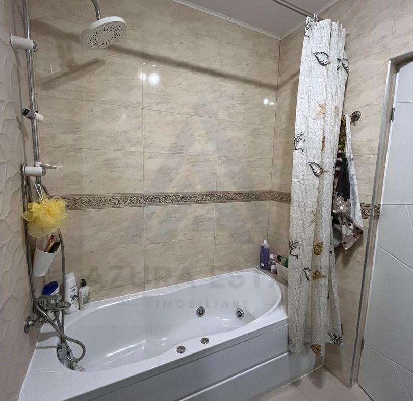 Apartament 3 camere 2 bai 2 balcoane si parcare subterana in Turnisor