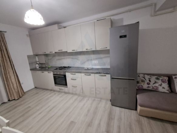 Apartament 48 mp utili 2 camere la vila cu balcon 7 mp in Selimbar