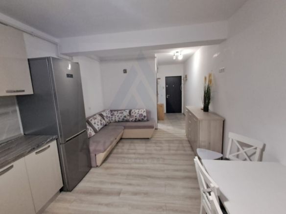 Apartament 48 mp utili 2 camere la vila cu balcon 7 mp in Selimbar
