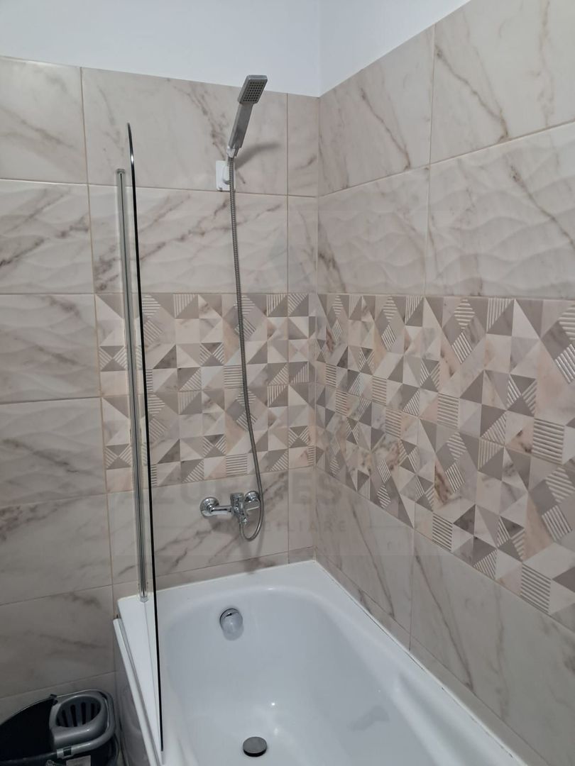 Apartament 48 mp utili 2 camere la vila cu balcon 7 mp in Selimbar