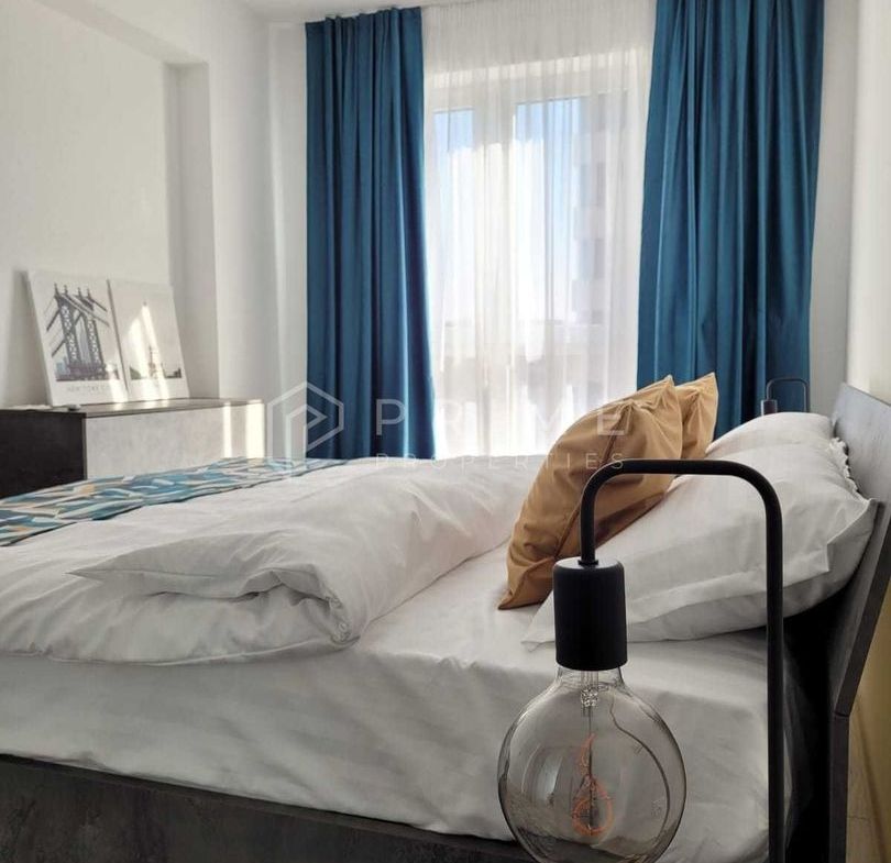 Apartament cu 2 camere de închiriat, cu parcare și boxă – Maurer