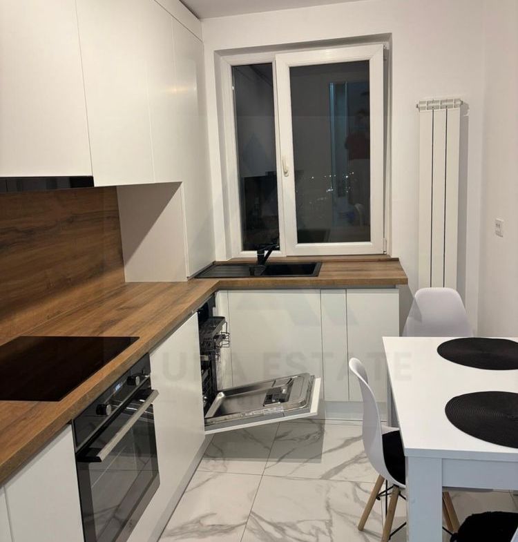 Apartament modern 2 camere 50 mp utili balcon inchis in Șelimbăr