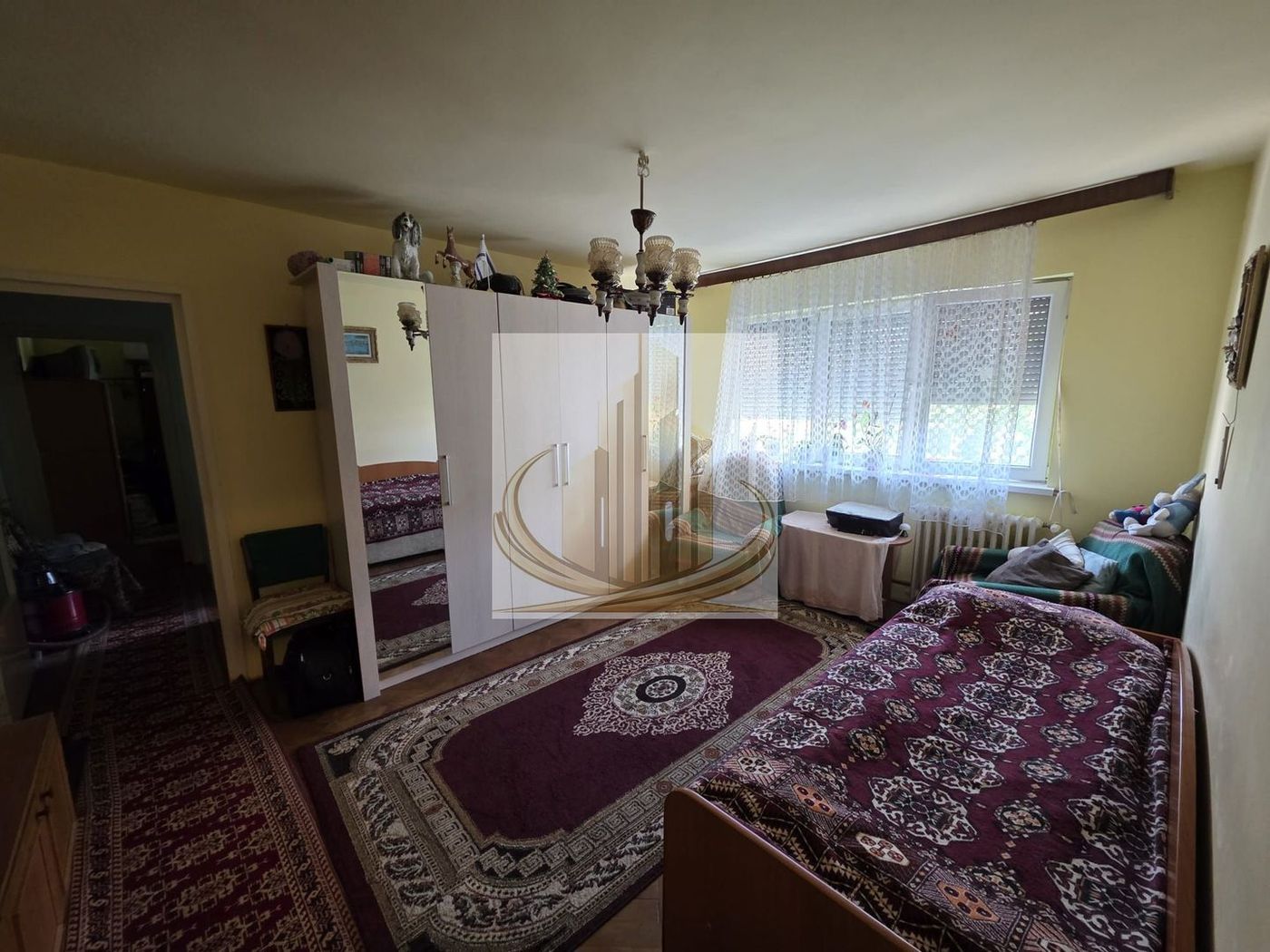 Apartament 4 camere în zona Dacia