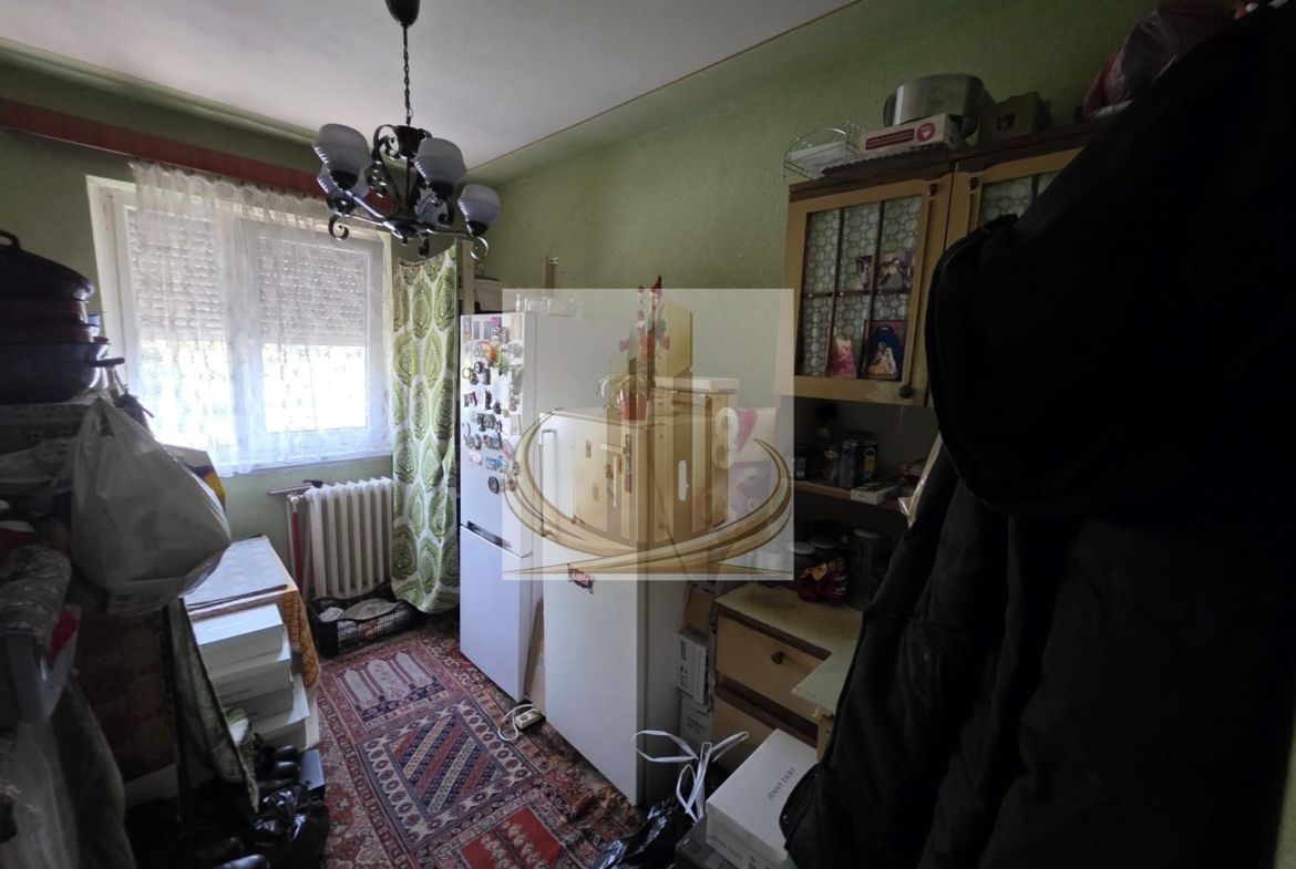 Apartament 4 camere în zona Dacia