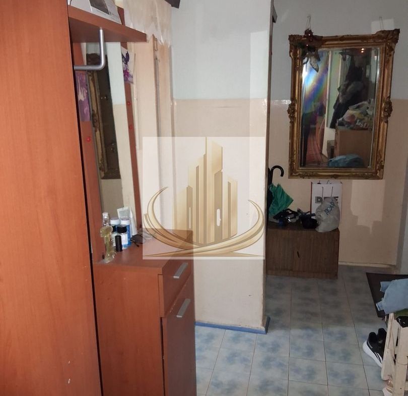 Apartament 4 camere în zona Dacia