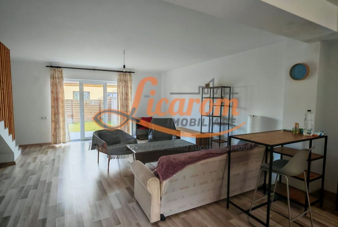 Comision 0. Vila  tip DUPLEX ,semimobilata,IZVOR Tarlungeni S+P+E.