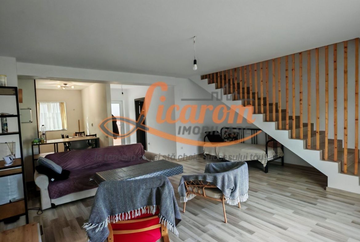 Comision 0. Vila  tip DUPLEX ,semimobilata,IZVOR Tarlungeni S+P+E.