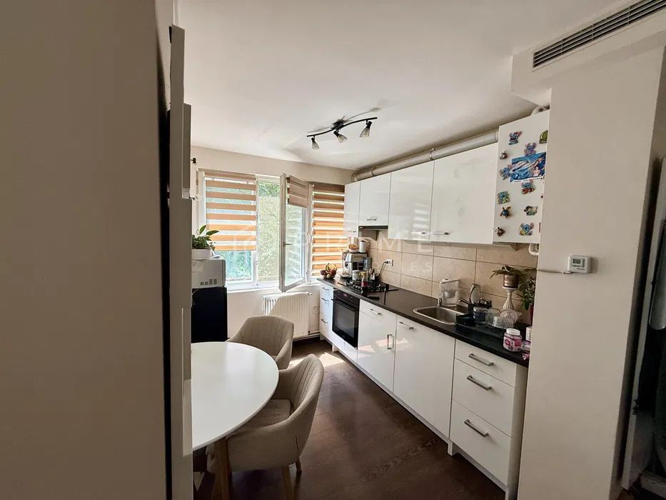 Apartament cu 3 camere – Cartier Cornișa, Strada Victor Babeș