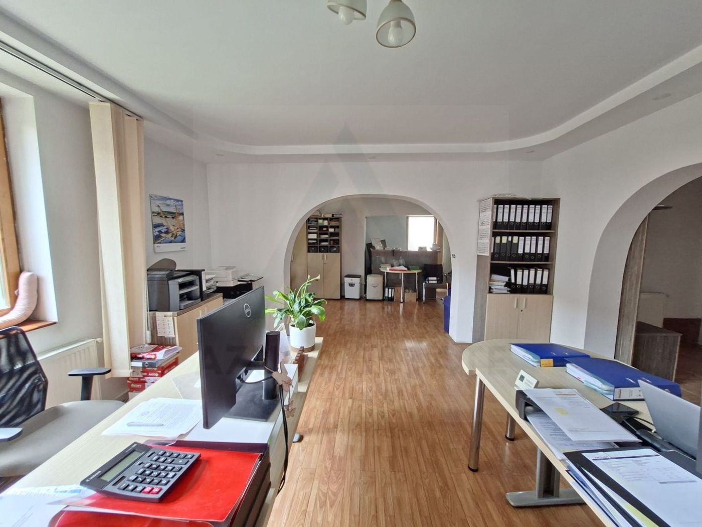 anBn-24712 Spatiu birouri casa individuala curte proprie 9 birouri Selimbar