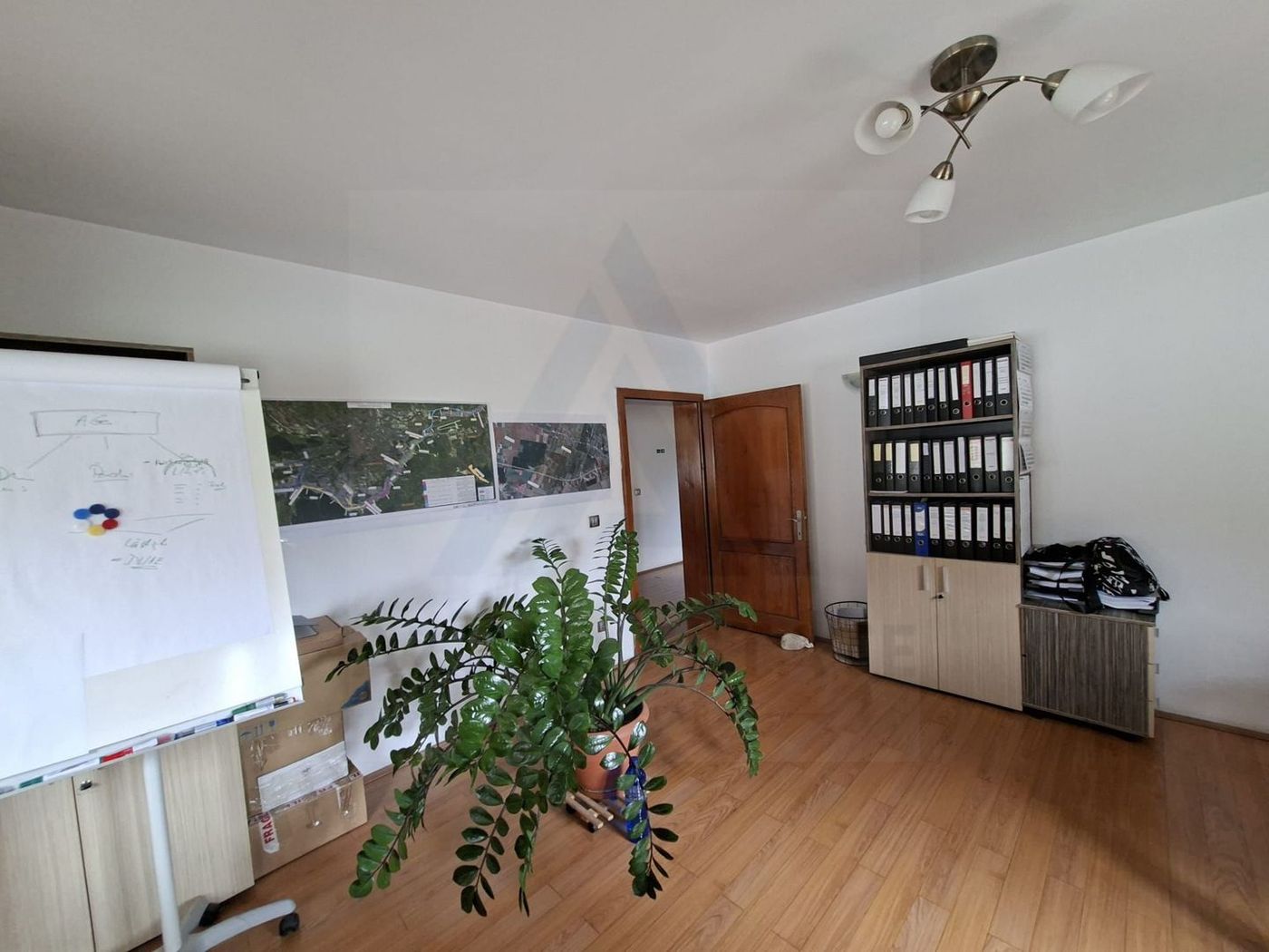 anBn-24715 Spatiu birouri casa individuala curte proprie 9 birouri Selimbar