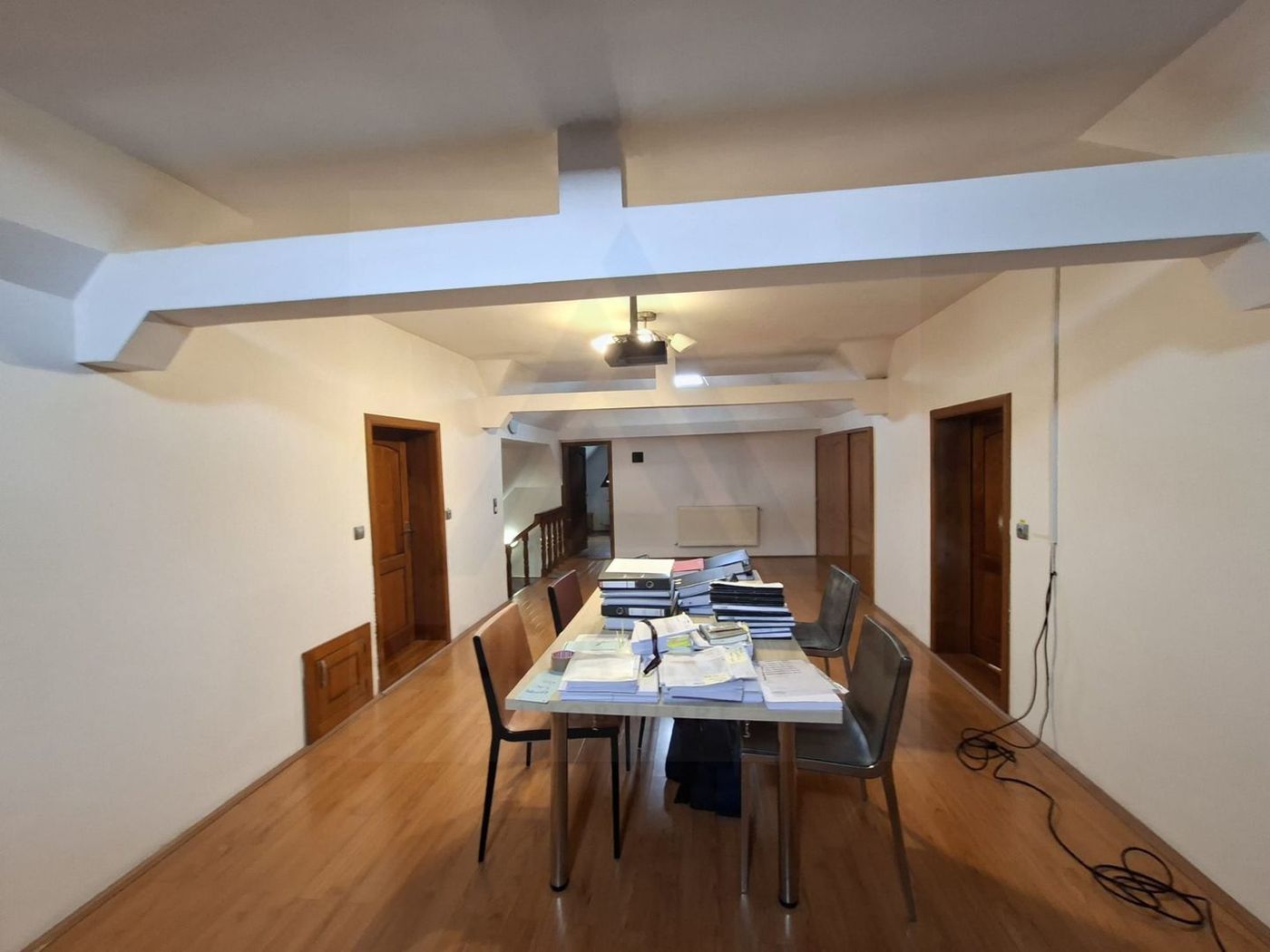 anBn-24717 Spatiu birouri casa individuala curte proprie 9 birouri Selimbar