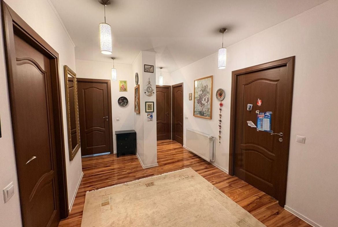 Casă versatila intretinuta 143 mp utili 5 camere 3 bai pivnita Lazaret