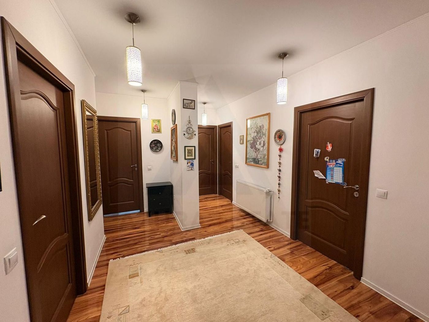Casă versatila intretinuta 143 mp utili 5 camere 3 bai pivnita Lazaret