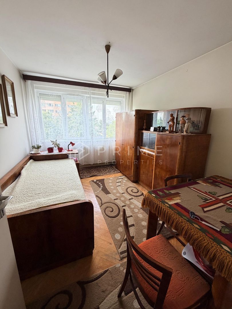 Apartament 2 camere, Decomandat| Potențial de renovare| Orientare Sud