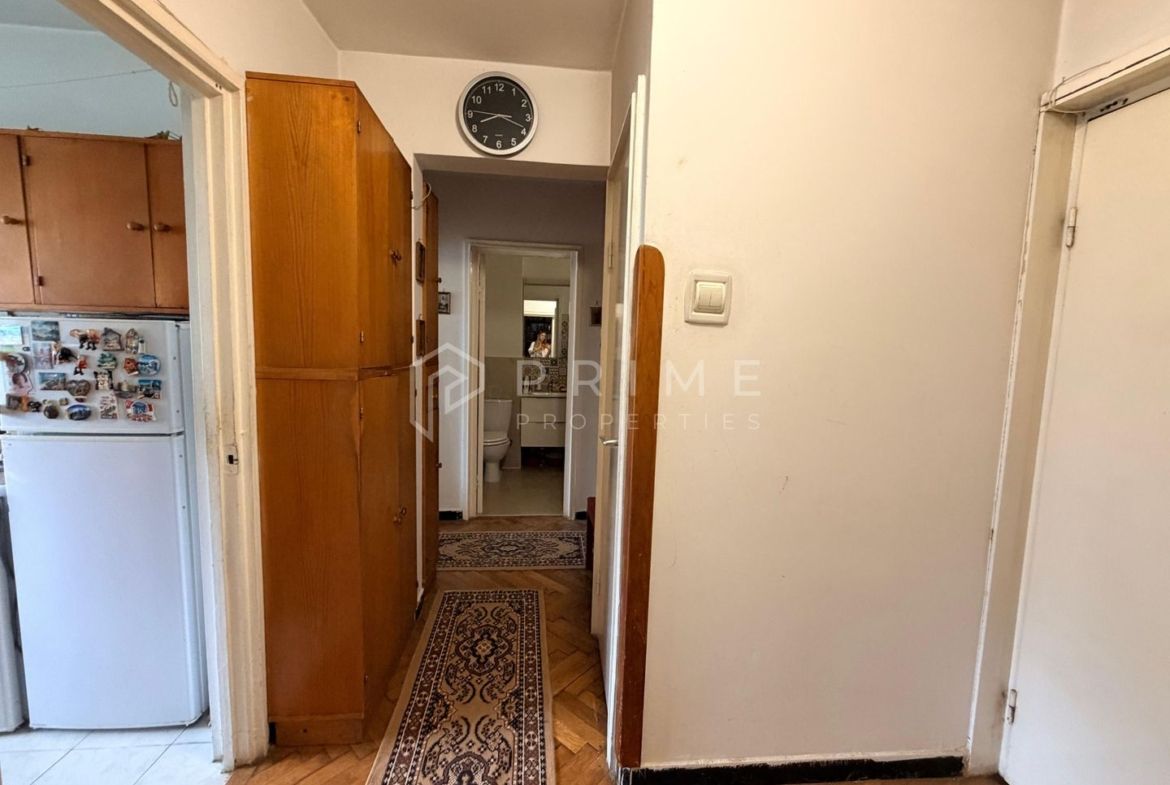 Apartament 2 camere, Decomandat| Potențial de renovare| Orientare Sud