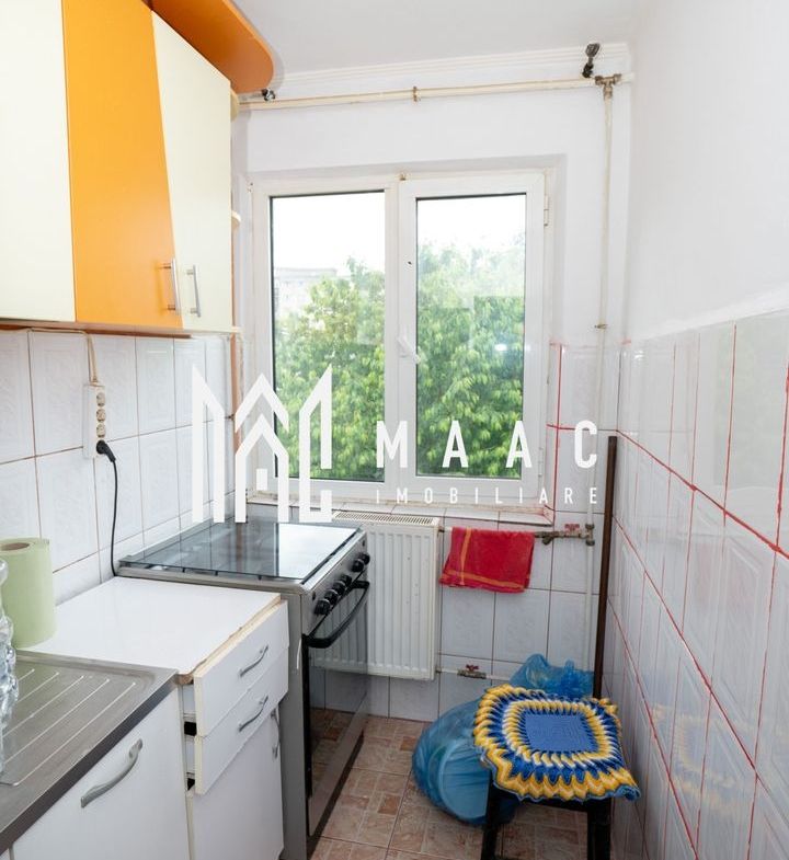 APARTAMENT 3 CAMERE| MOBILAT SI UTILAT| OSTROVENI