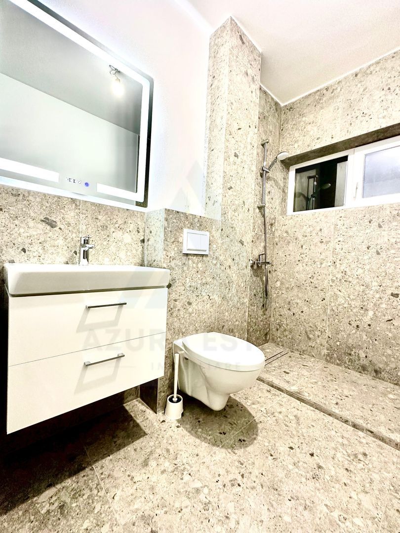 Apartament ultrafinisat 2 camere balcon 7.5 mp si parcare in Cristian