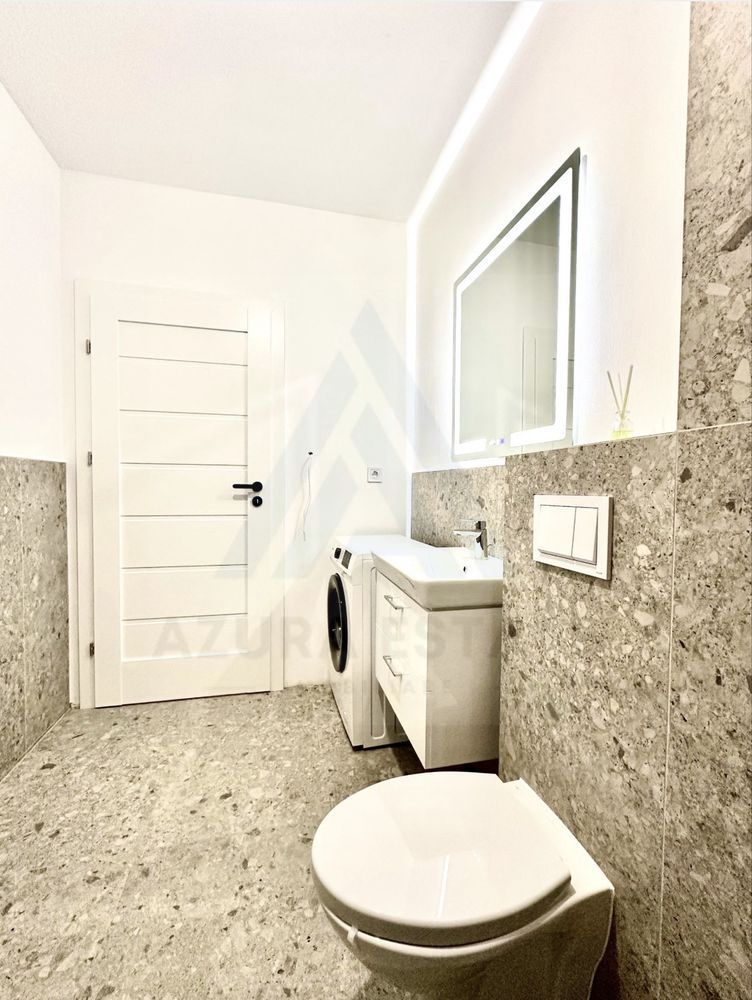 Apartament ultrafinisat 2 camere balcon 7.5 mp si parcare in Cristian
