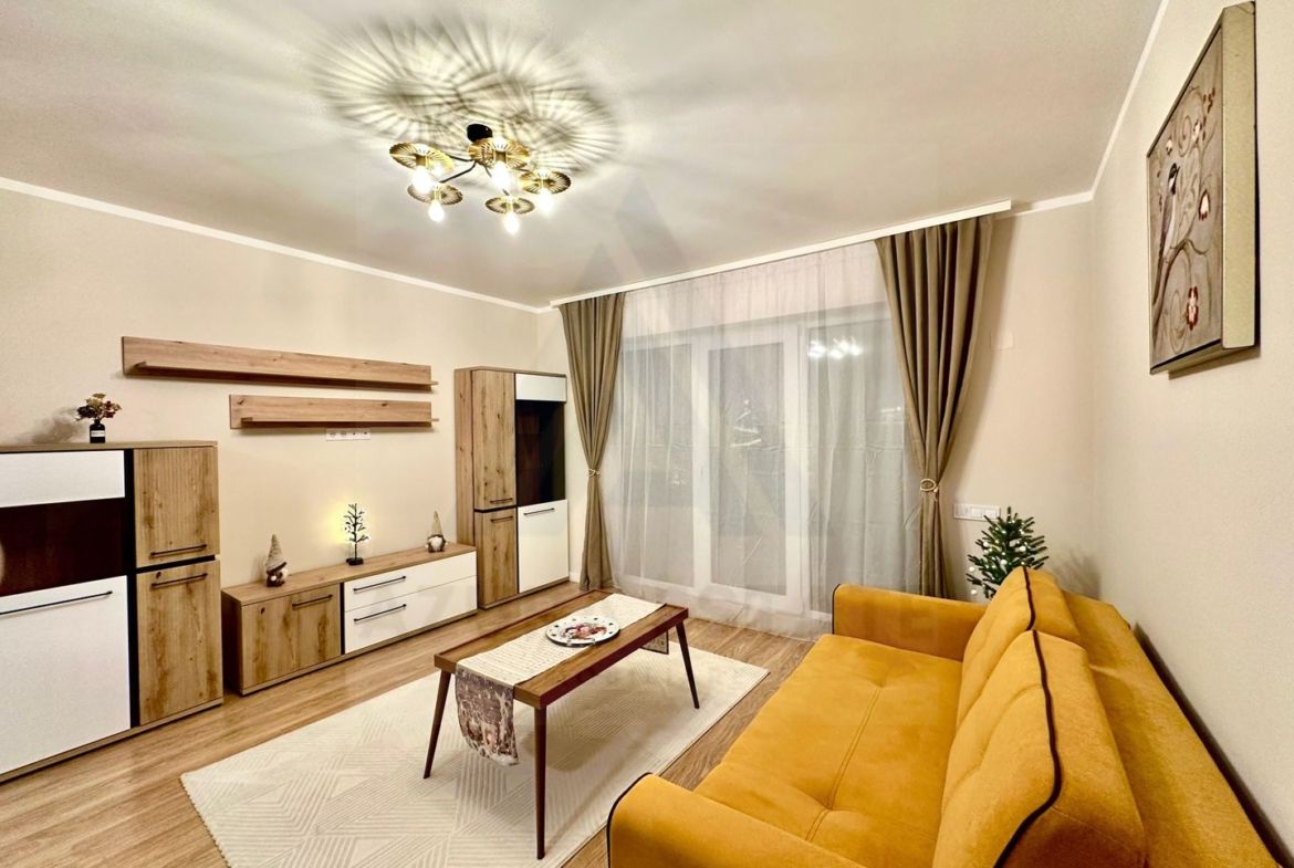 Apartament ultrafinisat 2 camere balcon 7.5 mp si parcare in Cristian