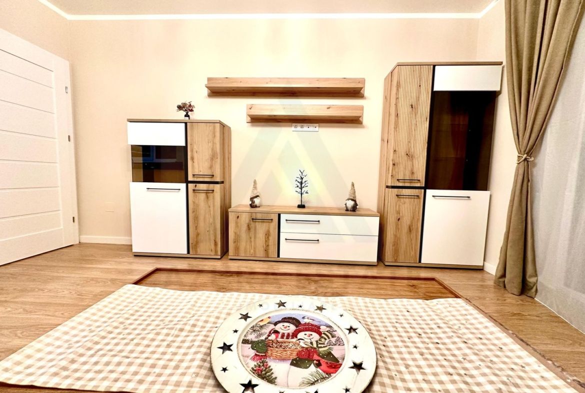 Apartament ultrafinisat 2 camere balcon 7.5 mp si parcare in Cristian