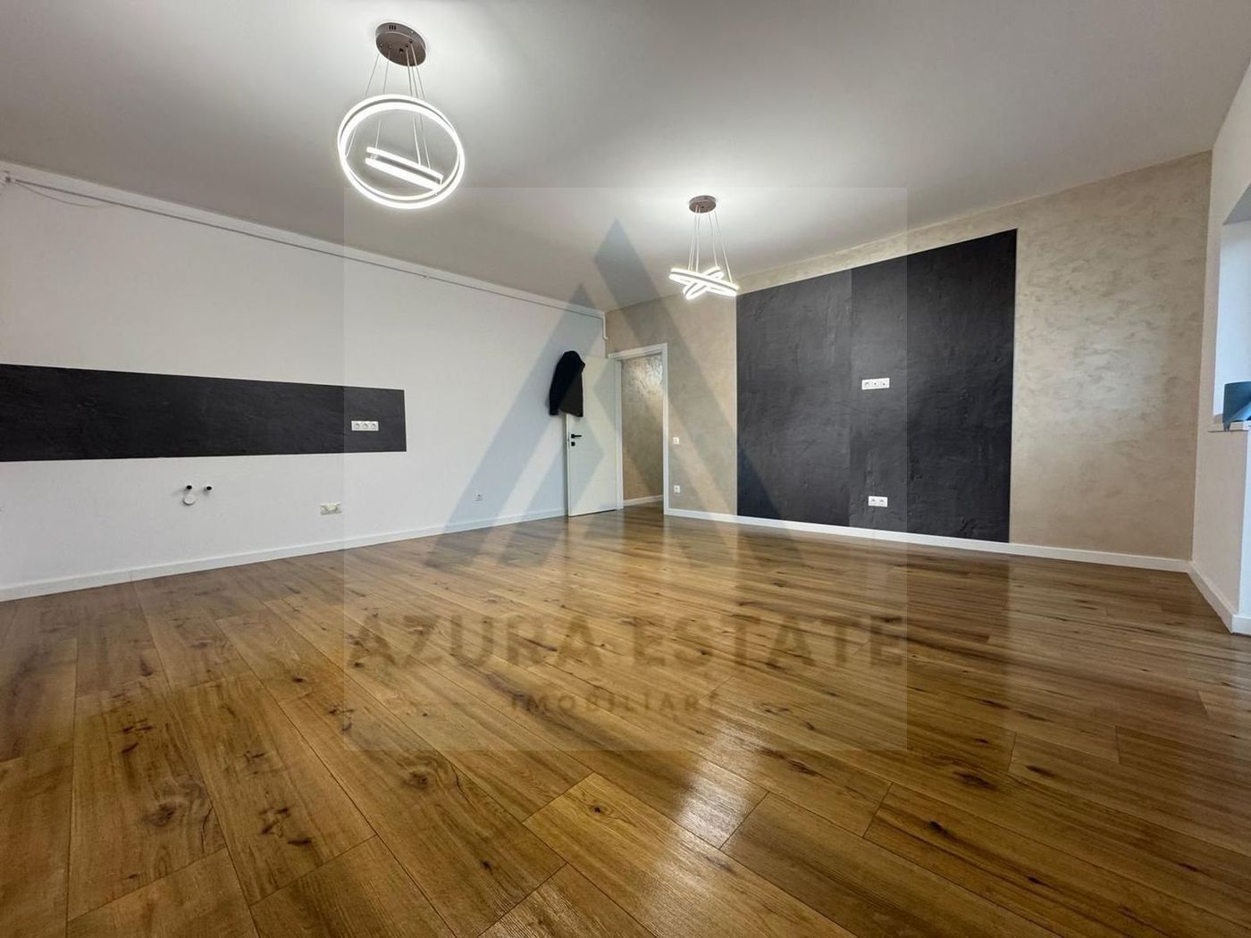 Apartament premium 2 camere etaj 1 parcare privata pe Doamna Stanca