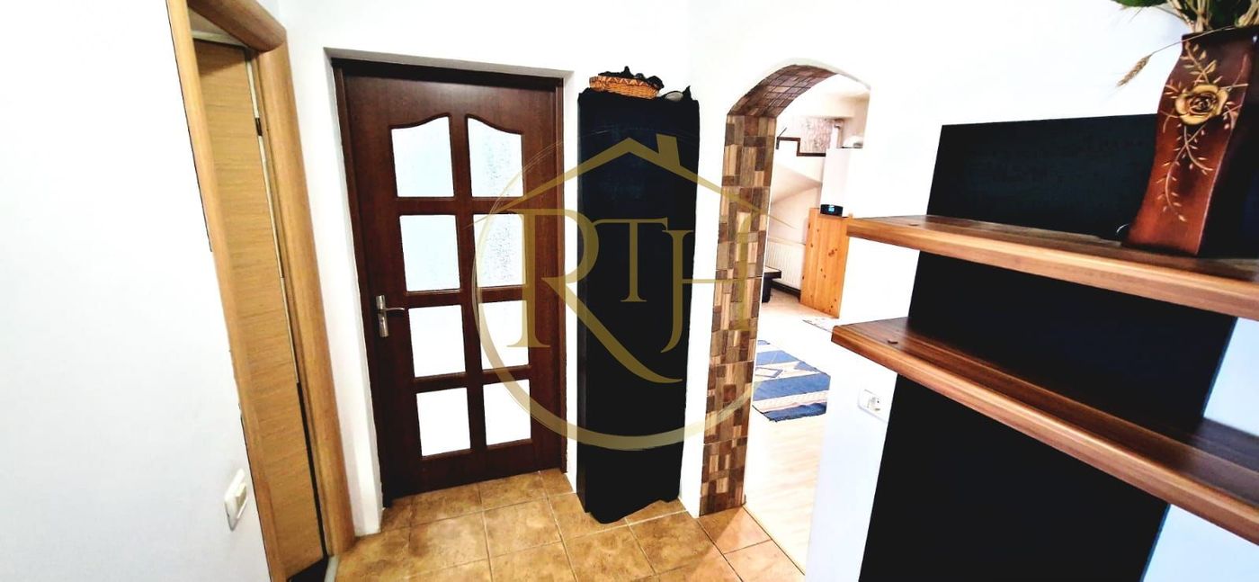 Vand casa Indivduala cu 4 camere in comuna Giroc/ pret 186000 euro