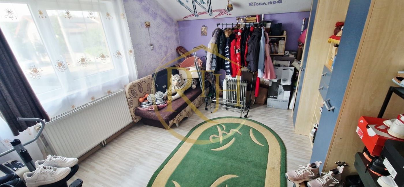 Vand casa Indivduala cu 4 camere in comuna Giroc/ pret 186000 euro