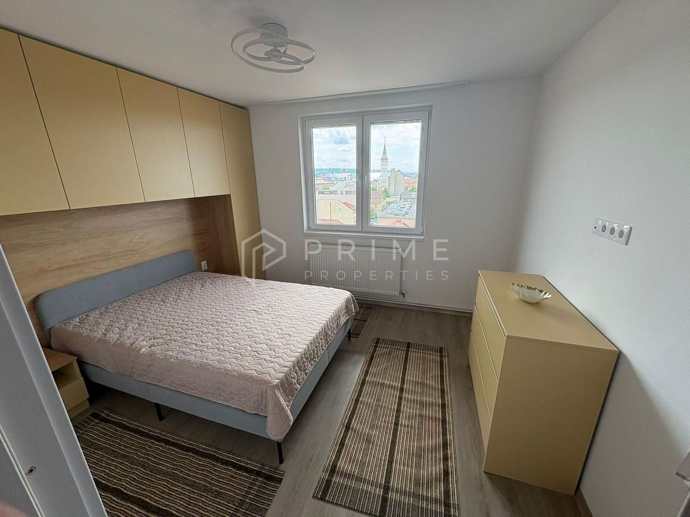 anBn-24969 Închiriere Apartament 2 camere Decomandate | Zonă Centrală