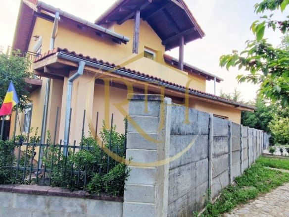 Vand casa Indivduala cu 4 camere in comuna Giroc/ pret 186000 euro