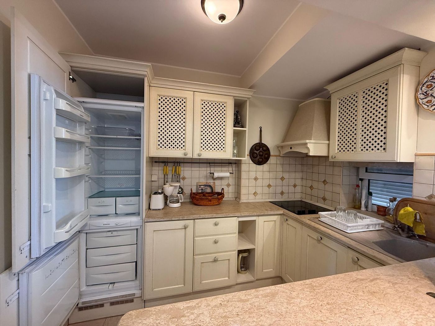 Apartament 4 camere, 101.21 mp, pe plaja Coral Beach – Navodari