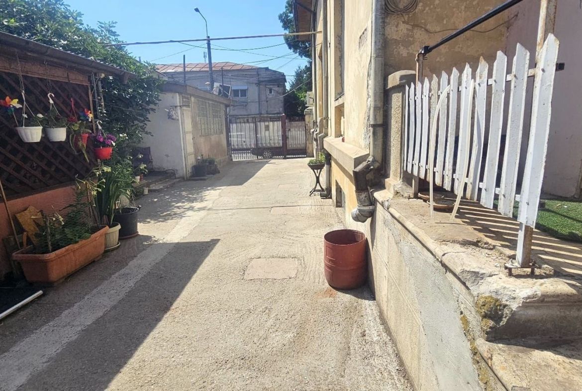 Casa de vanzare – Zona Centru, Strada Garii – 85.000€