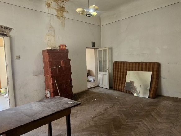 Casa de vanzare – Zona Centru, Strada Garii – 65.000€