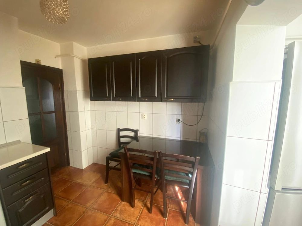De inchiriat apartament 2 camere Piata Centrala, 430 euro