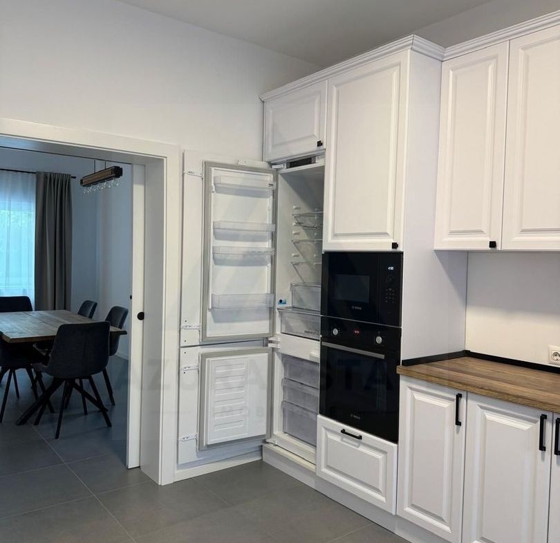 Casa individuala 114 utili 4 camere 2 bai si curte 215 mp in Selimbar