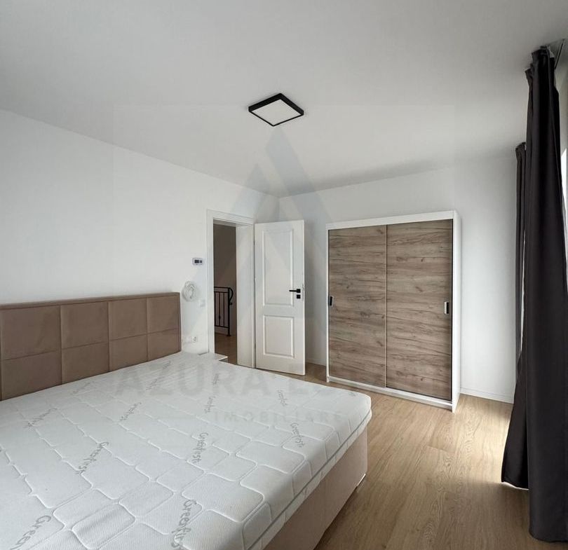 Casa individuala 114 utili 4 camere 2 bai si curte 215 mp in Selimbar