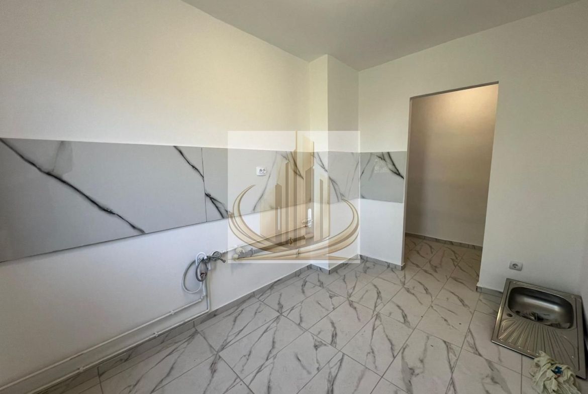 Ap 2 cam| Renovat integral | Etaj Intermediar | Shopping City | Turist
