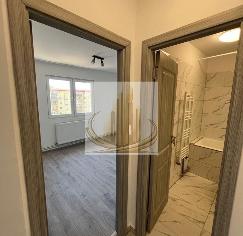 Ap 2 cam| Renovat integral | Etaj Intermediar | Shopping City | Turist