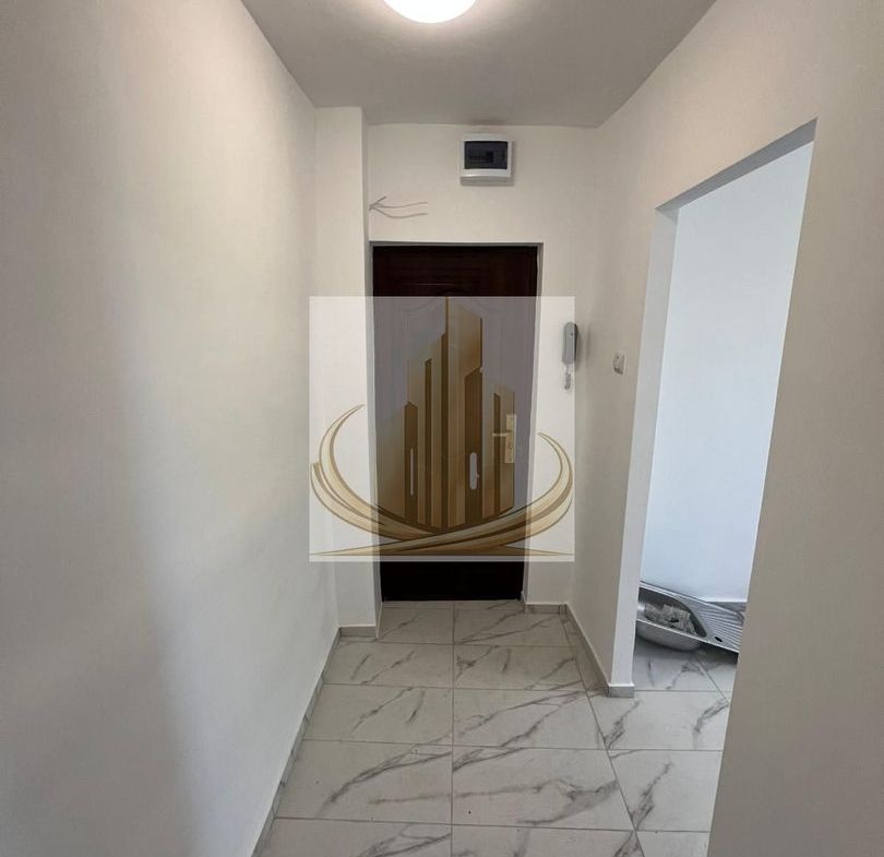 Ap 2 cam| Renovat integral | Etaj Intermediar | Shopping City | Turist