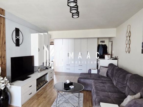 Apartament 3 camere | Decomandat | 2 Locuri de parcare | Turnișor