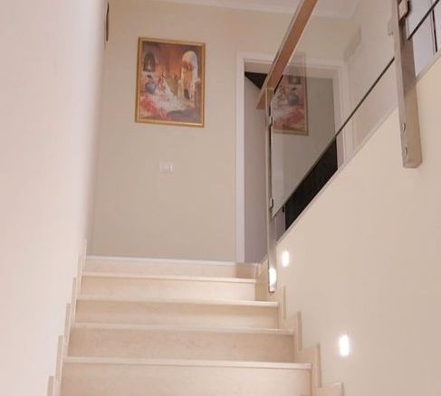 De vânzare casă premium tip duplex,  vedere spre Lacul Brates, comision 0%