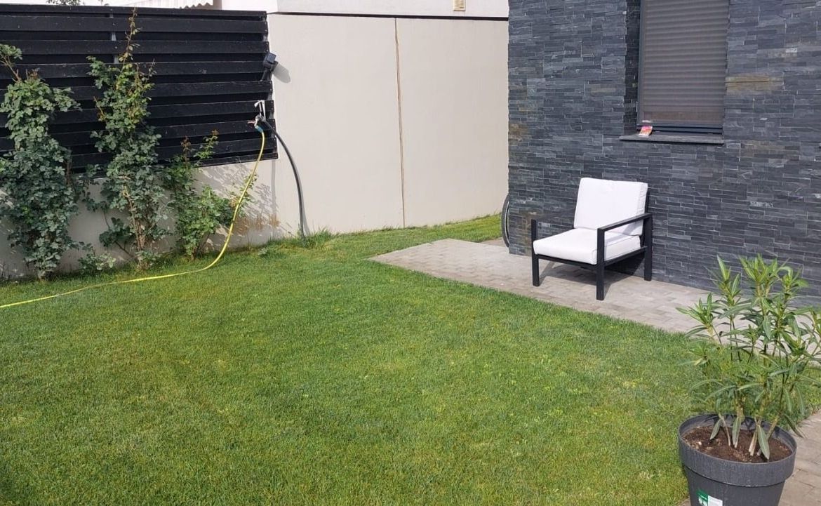 De vânzare casă premium tip duplex,  vedere spre Lacul Brates, comision 0%