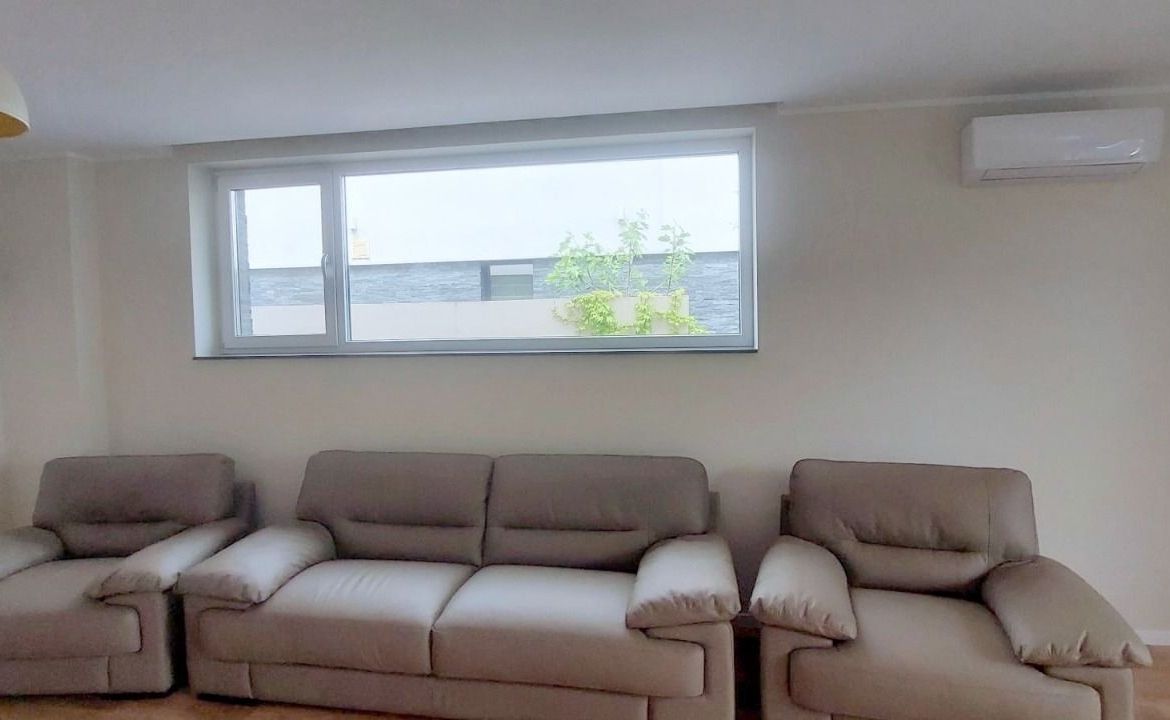 De vânzare casă premium tip duplex,  vedere spre Lacul Brates, comision 0%