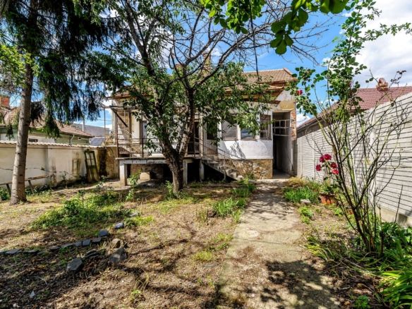 Casă pe Str. Dorobanților | 716 mp teren | Pârneava - foto 2