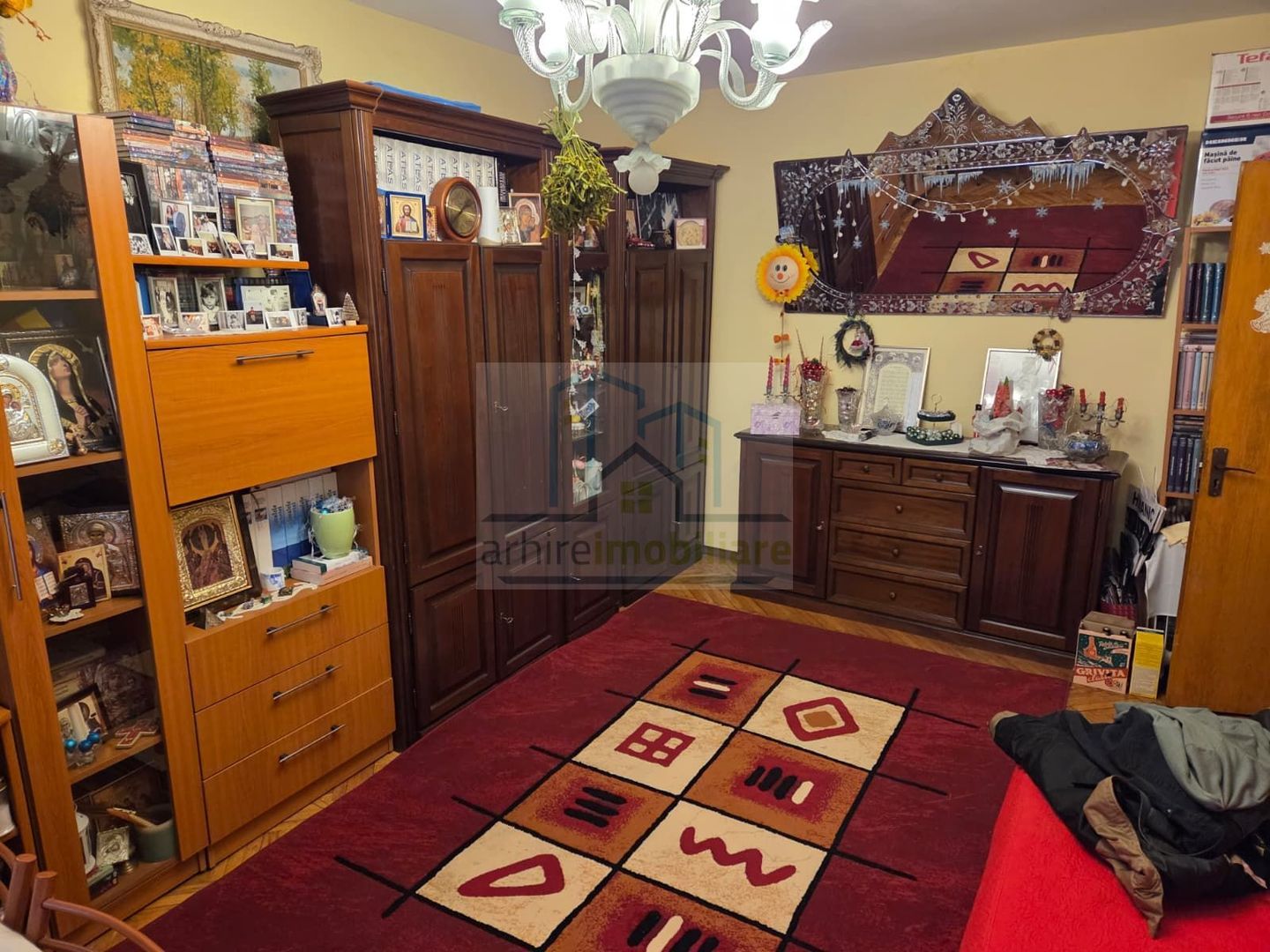 Apartament 3 camere spațios | 63 mp + balcon | bloc 1981 | Olteniței –